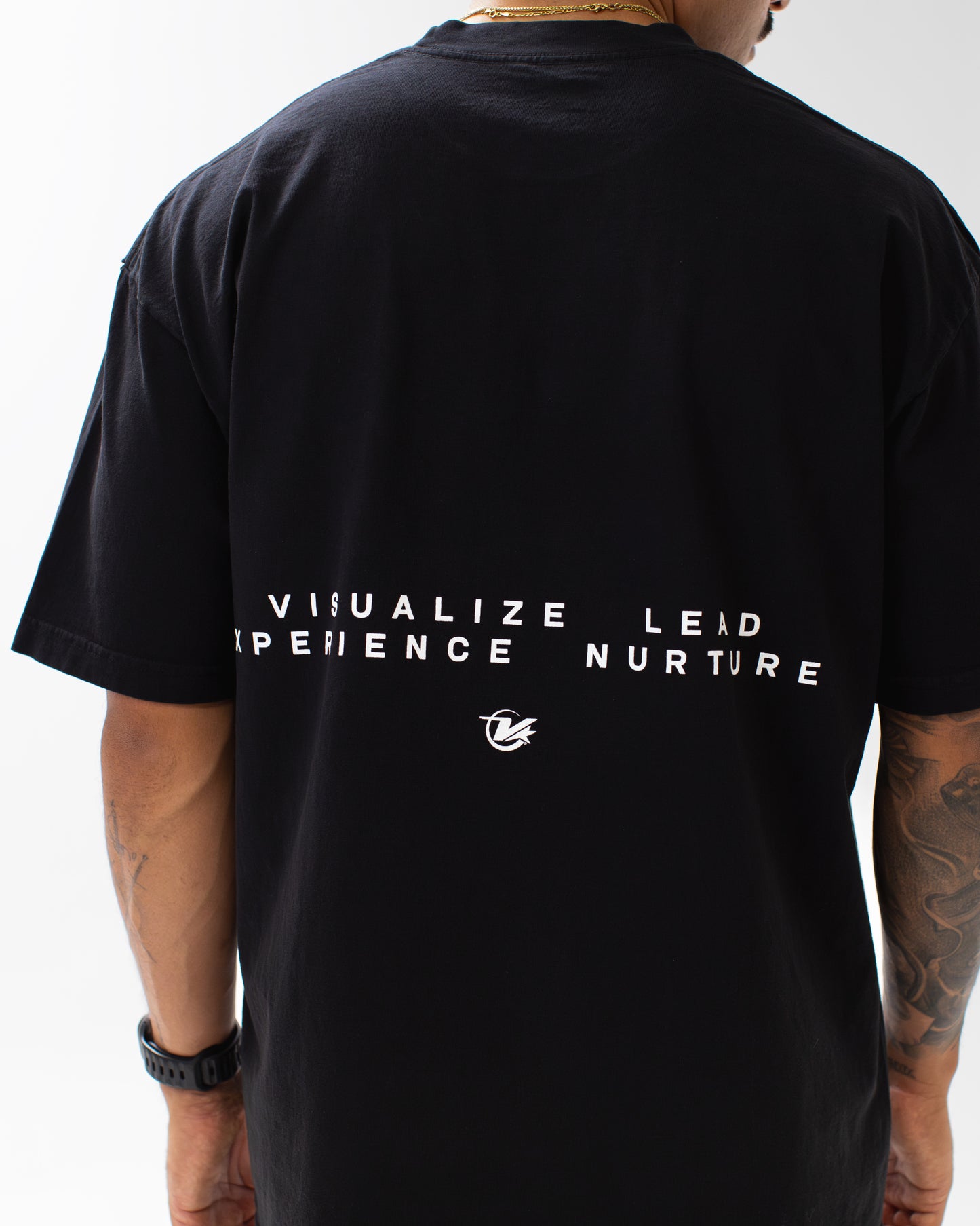 GRAPHIC TEE